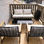 In With 3 Bedrooms, 6 Beds 1 Apartment Harstad