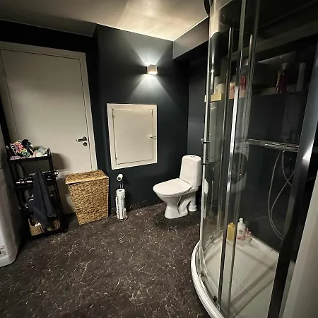 In With 3 Bedrooms, 6 Beds 1 Apartment Harstad