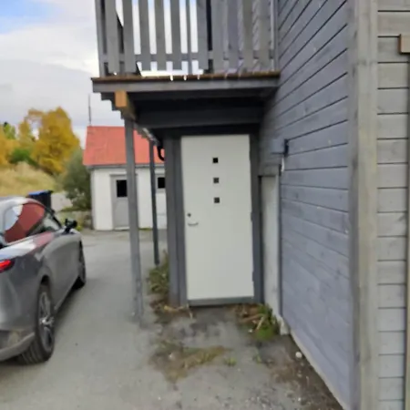 In With 3 Bedrooms, 6 Beds 1 * Harstad