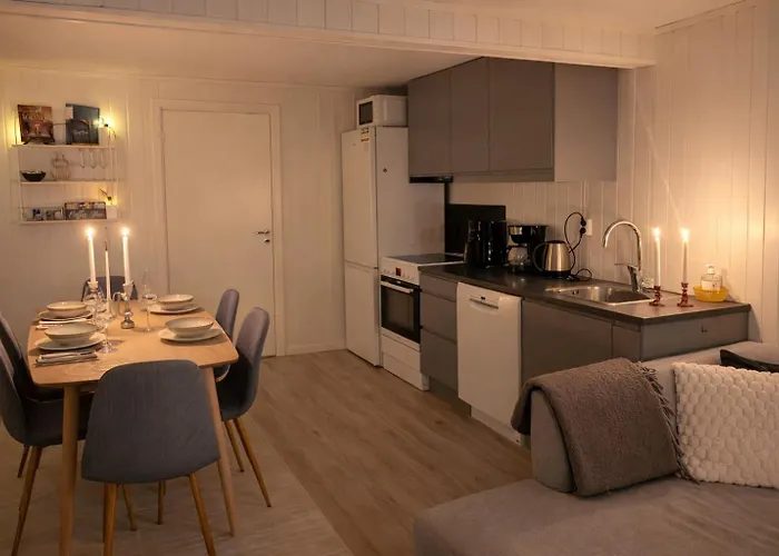 公寓 In With 3 Bedrooms, 6 Beds 1 *