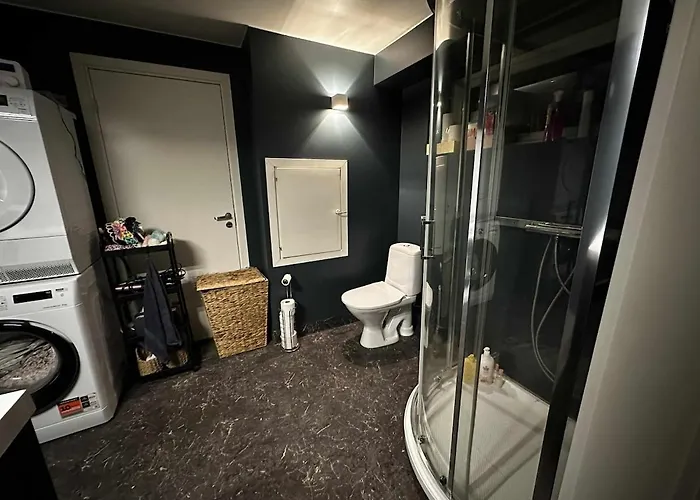 In With 3 Bedrooms, 6 Beds 1 Apartmán Harstad